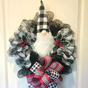 Christmas Winter Gnome Wreath Deco Mesh Bow